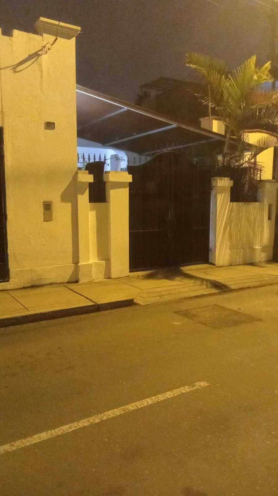 Colores Barranco Guest house